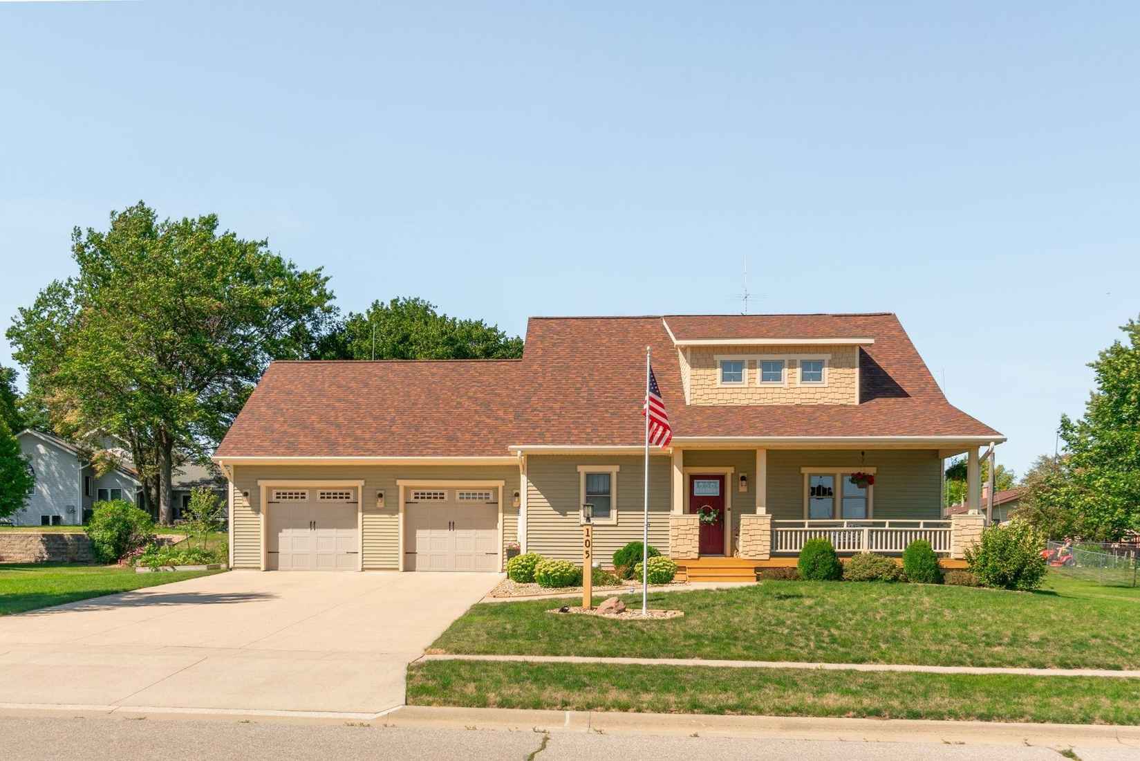 105 Vly Dr  