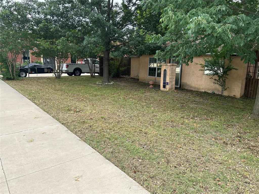 418 E Main St  