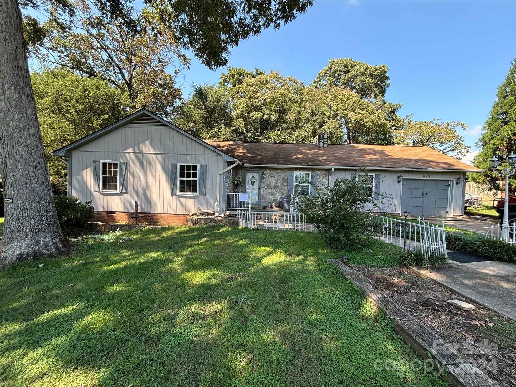 2430 Tarlton Rd  