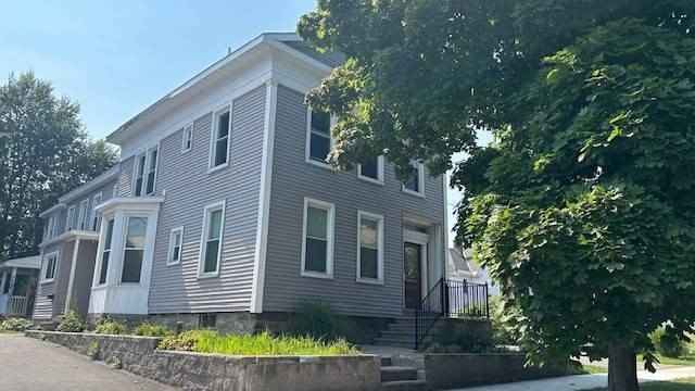 200 W 2nd St 22 W Mohawk St  