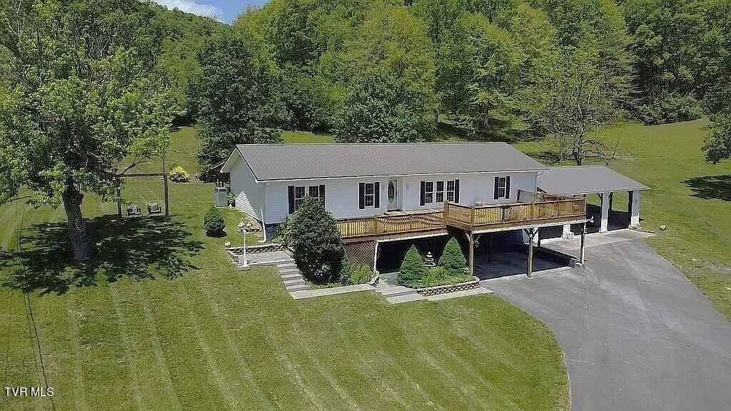 8315 Maddison Ln  