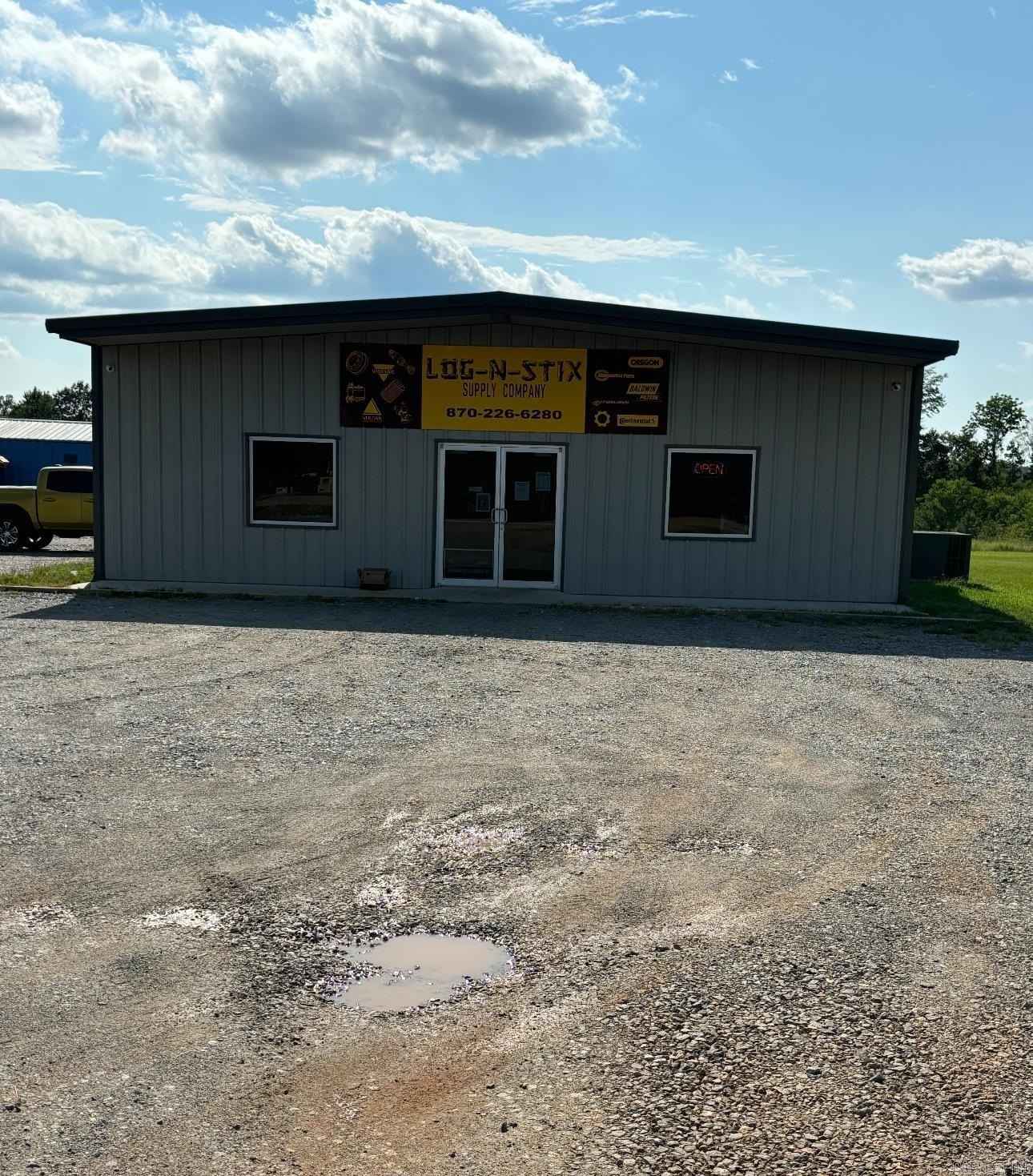 116 Industrial Park Dr  