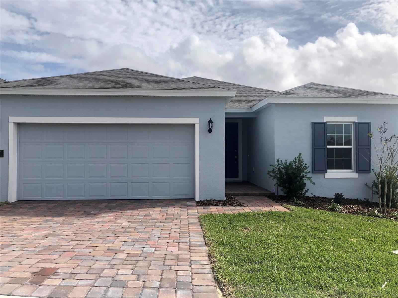 183 BOTTLE BRUSH Dr  
