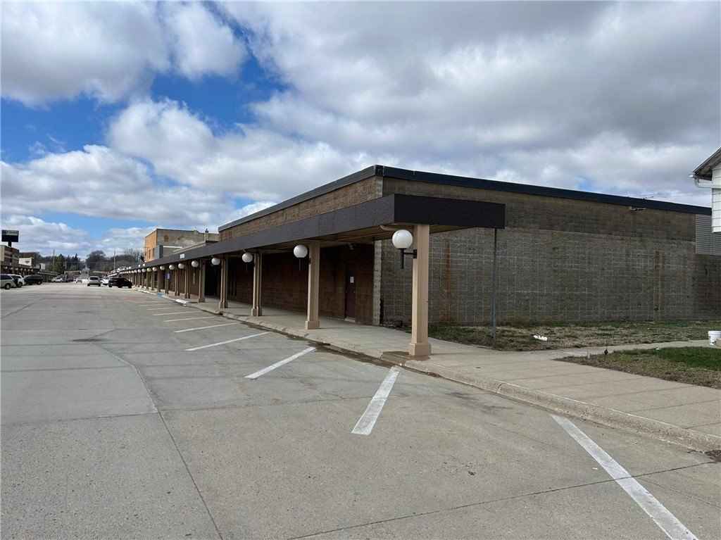 403 E Main St  