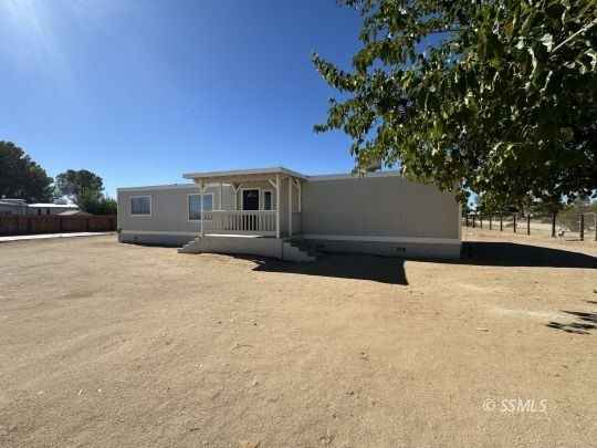1426 Garlock  