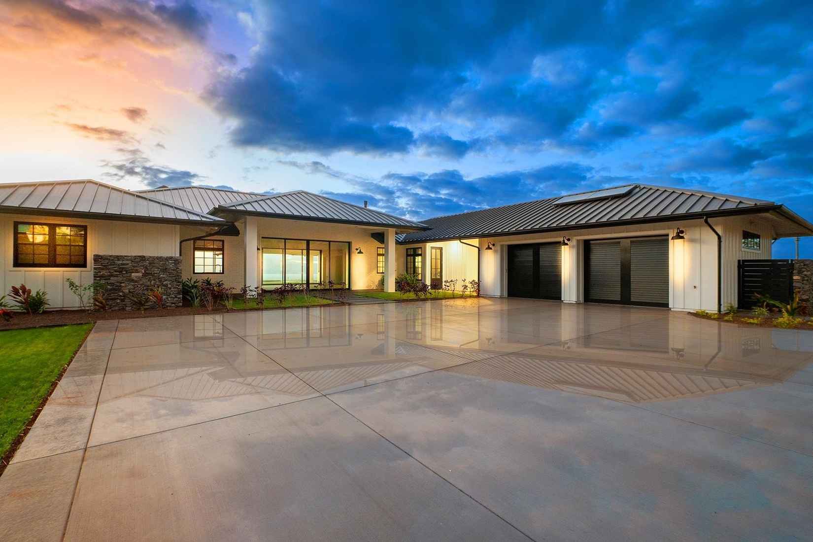 500 Mahana Rdg St  