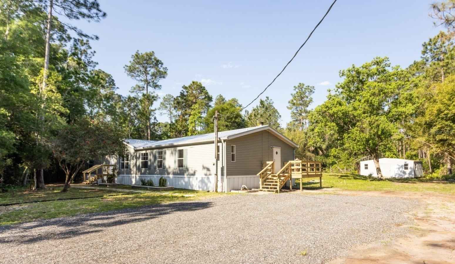 2676 REDWOOD St  