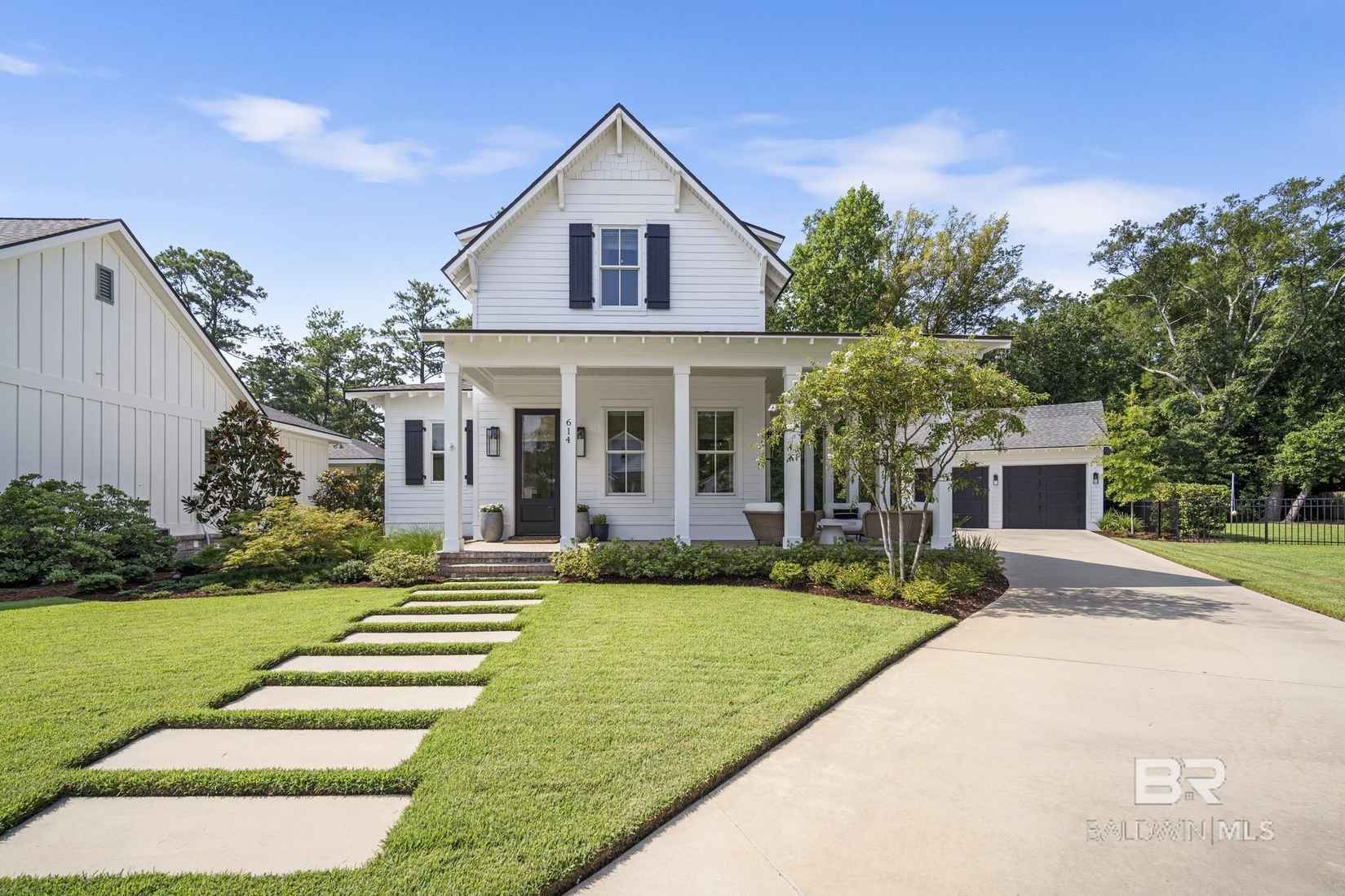 614 Lupine Dr  