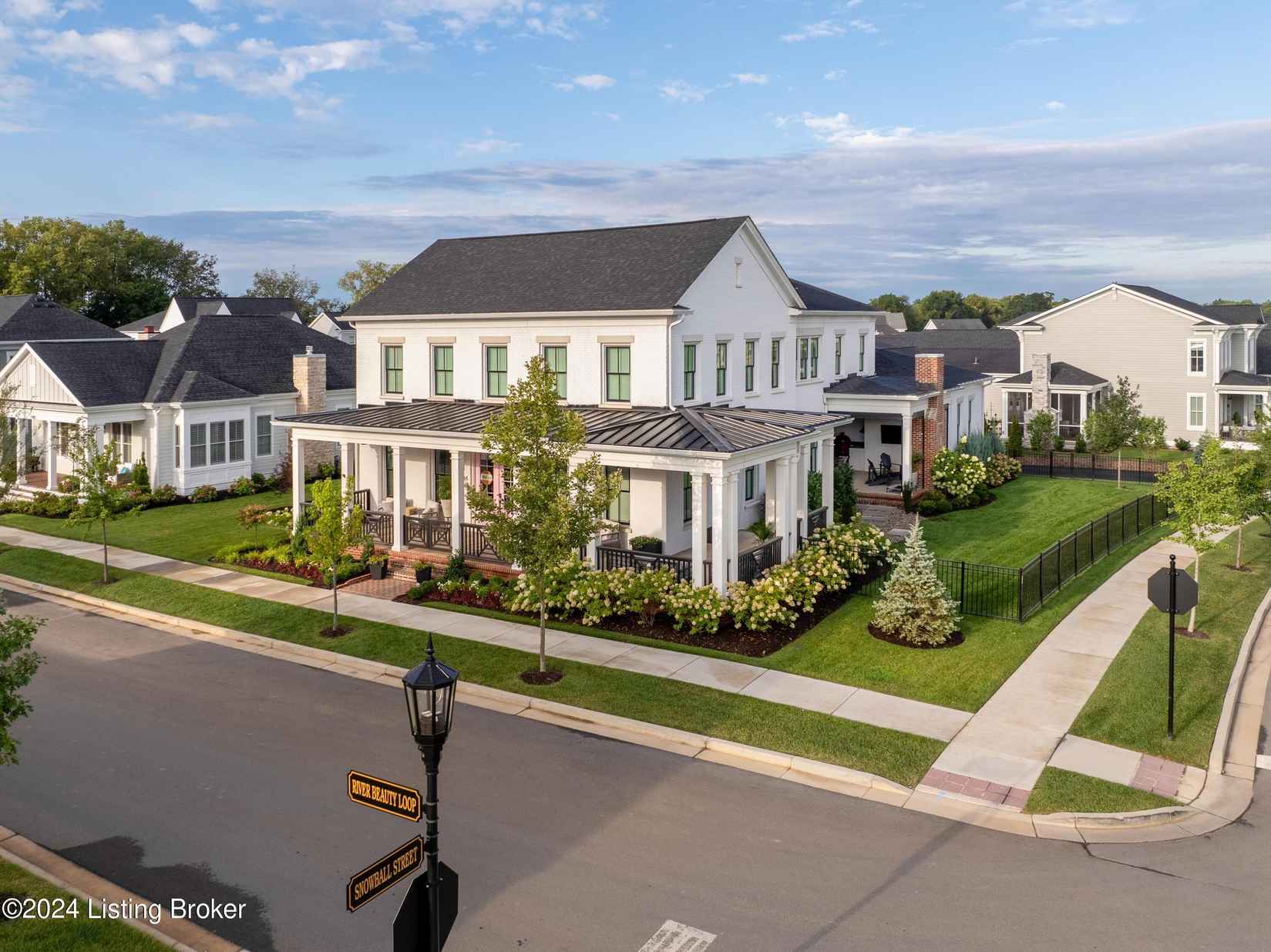 11404 River Beauty Loop  