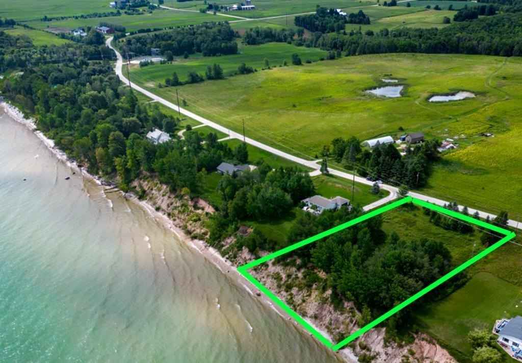 N5096 Lakeshore Dr  