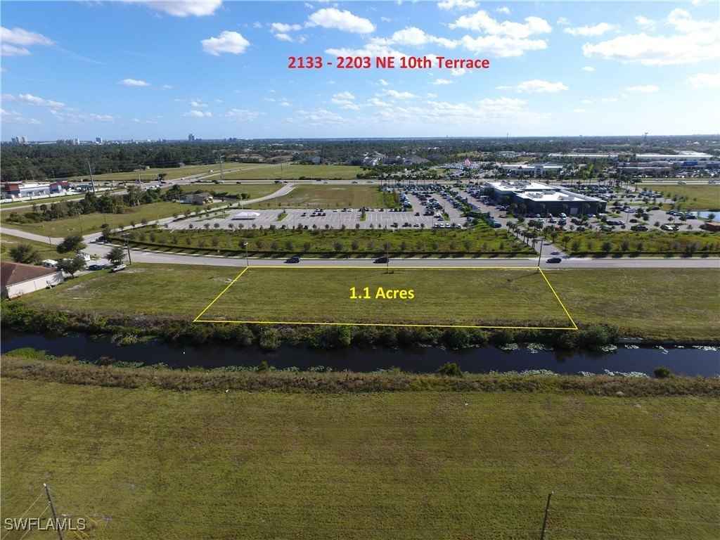 2133-2203 NE 10th Ter  