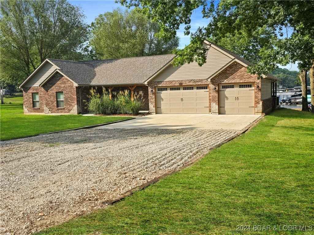 249 Sparkling Water Cir  