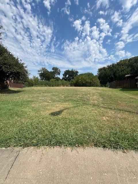 647 Three Tee Ct  