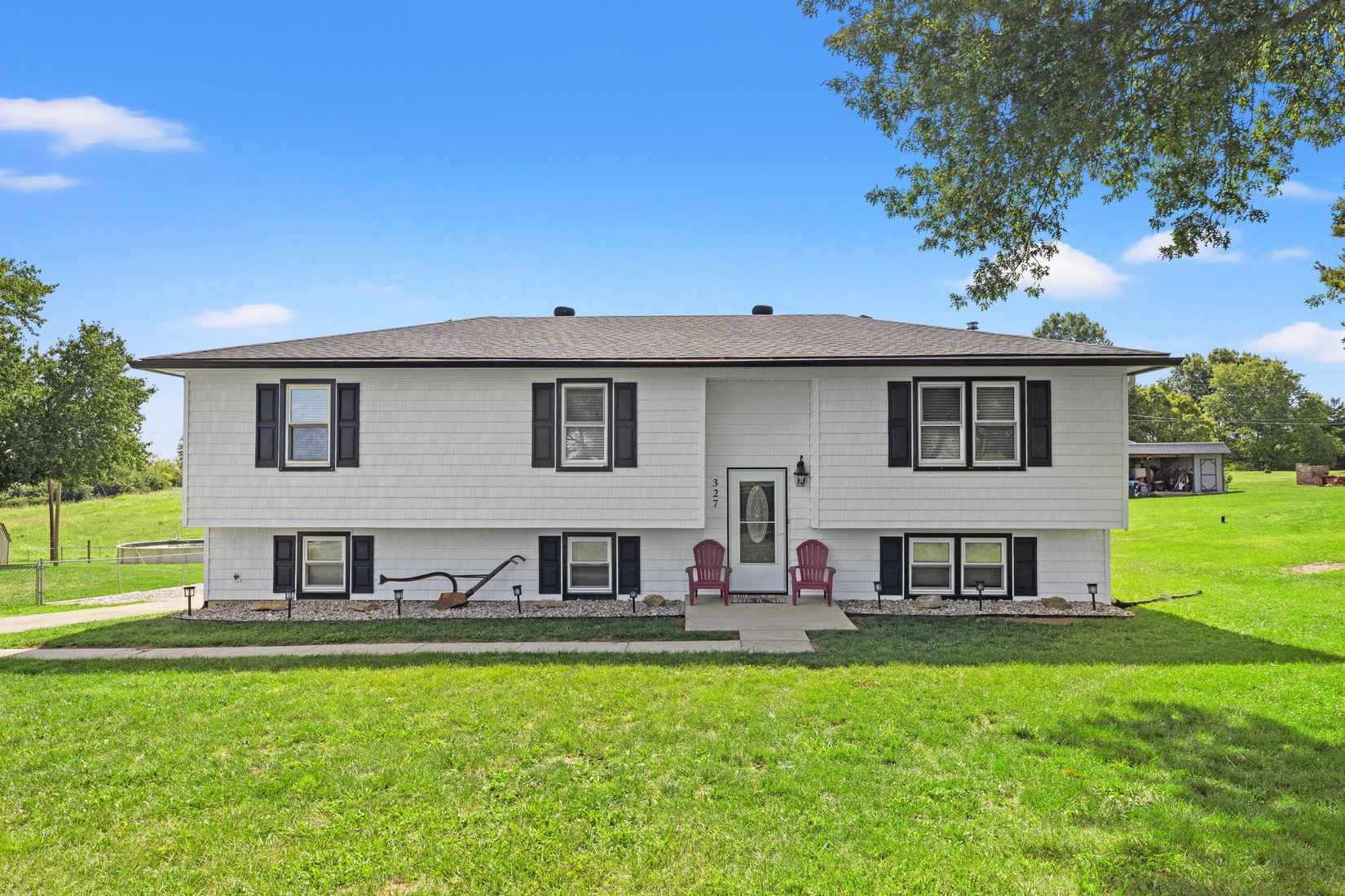 327 Wash Rd  