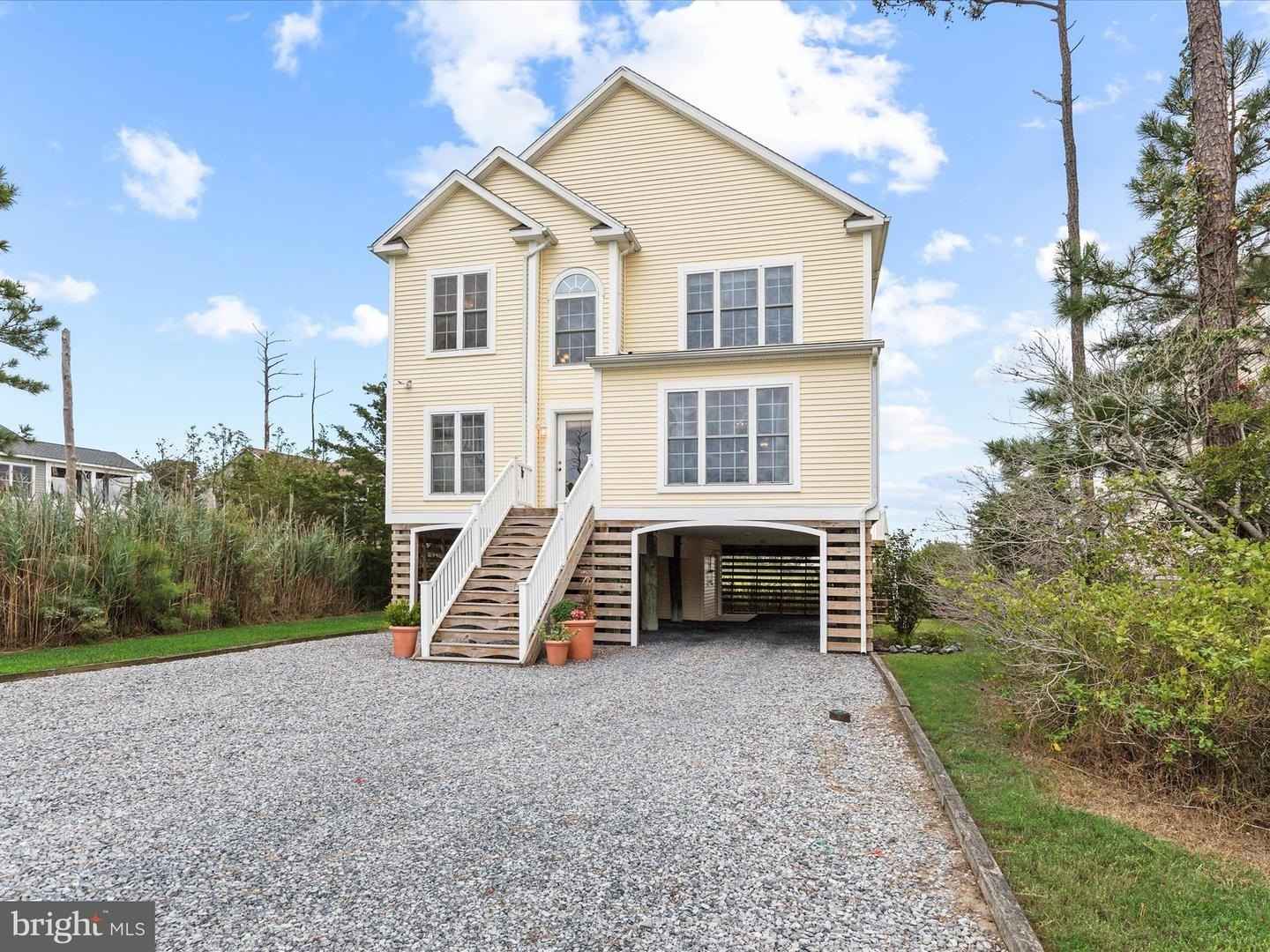 9 Burrwood Ct  
