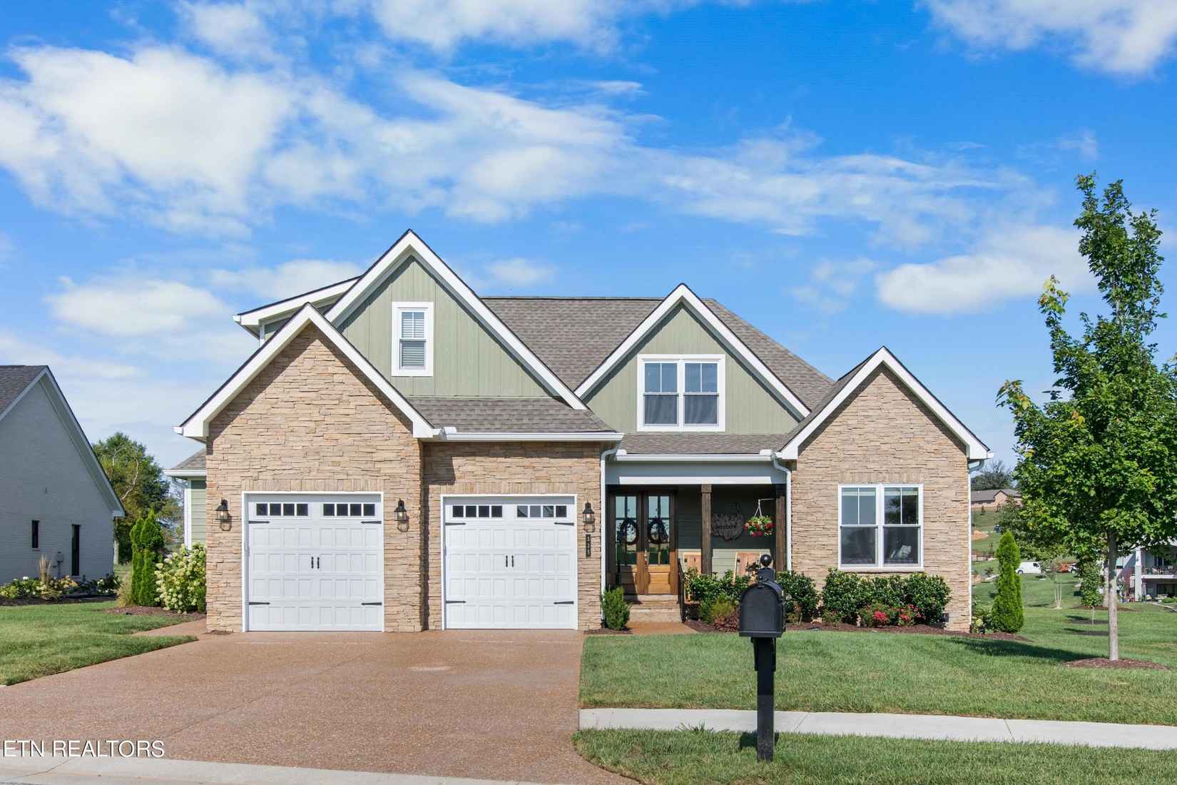 335 Indian Cave Dr  