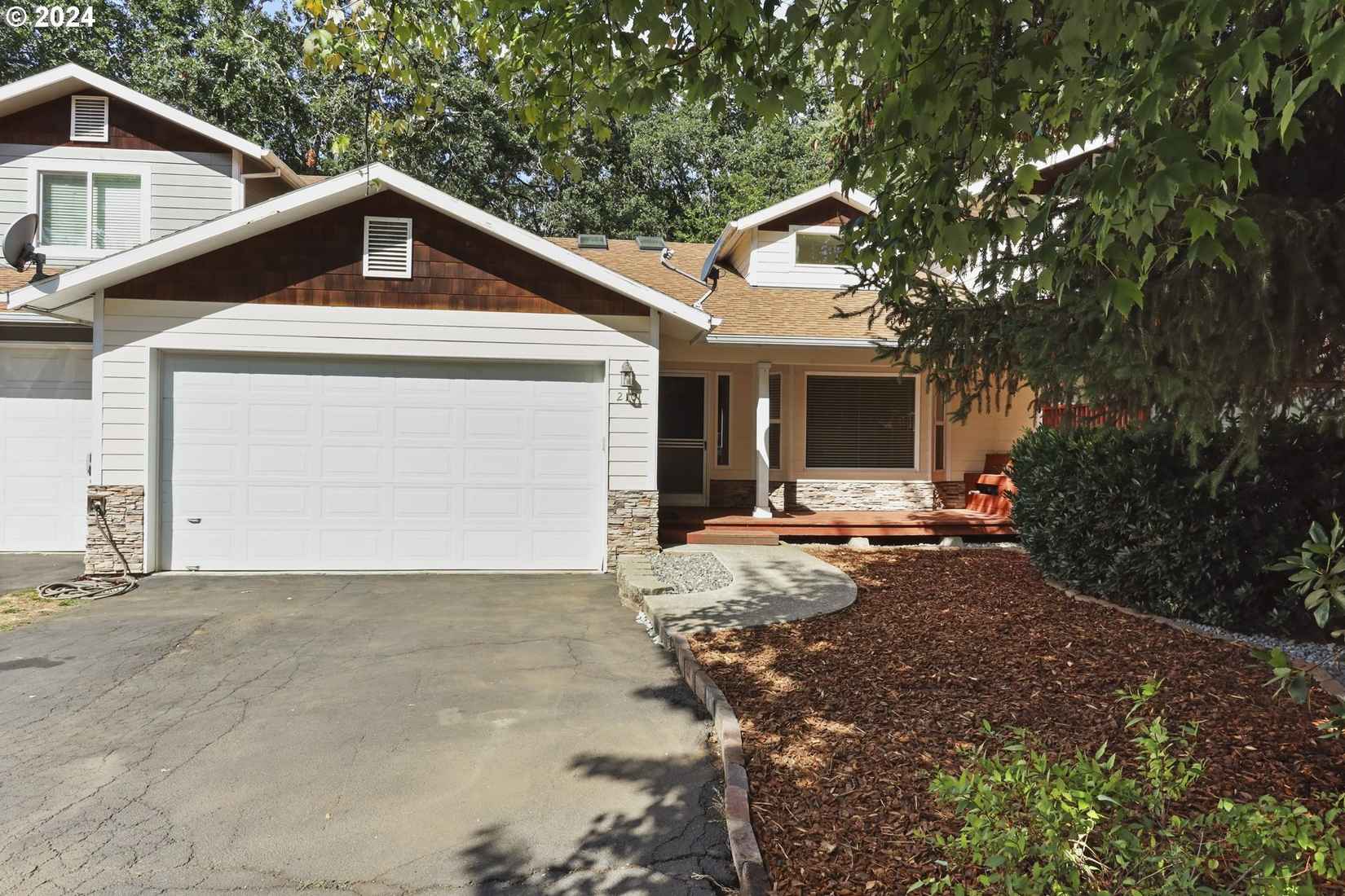 210 Riverwatch Dr  