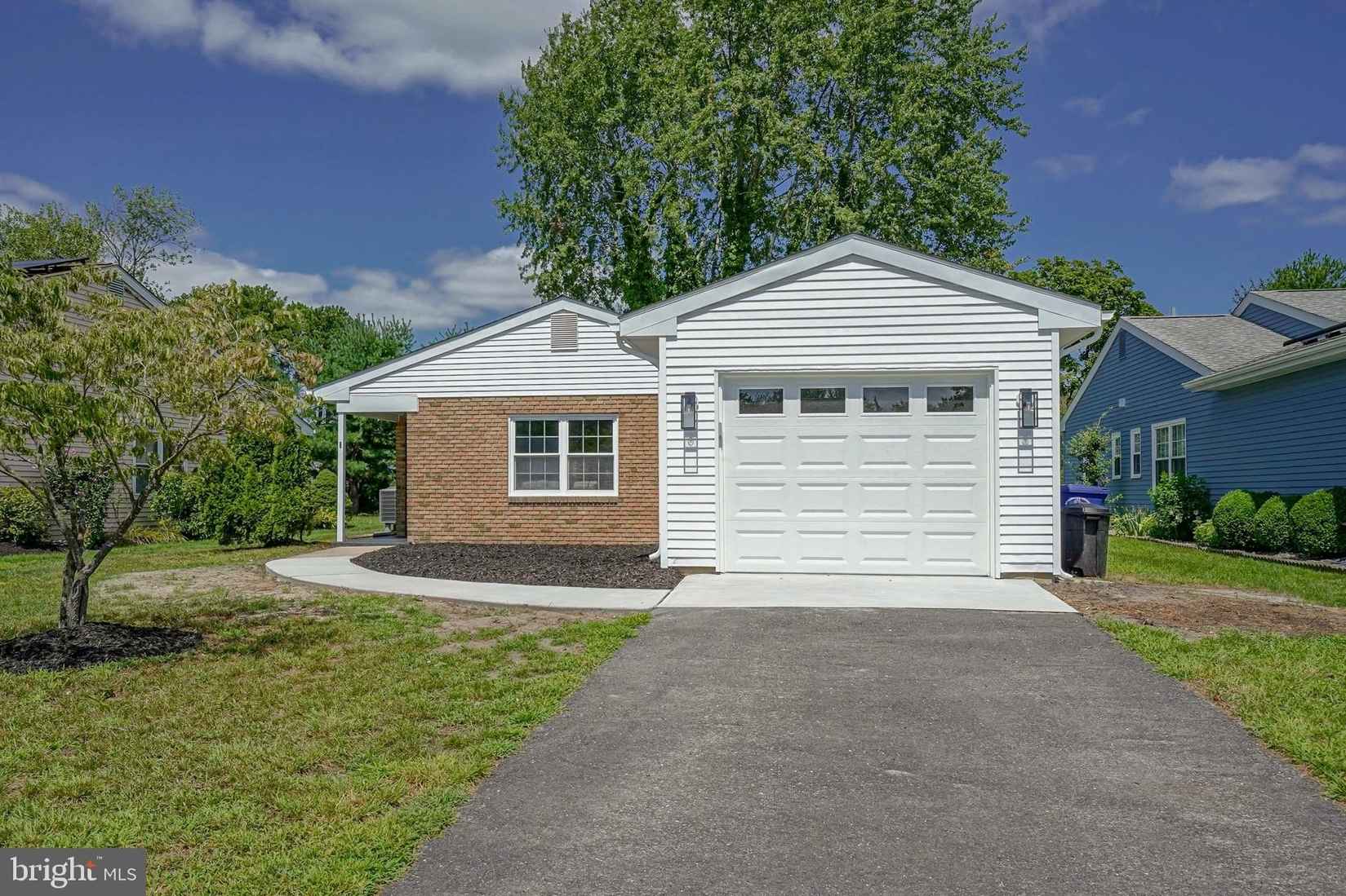 8 SHEFFIELD Pl  