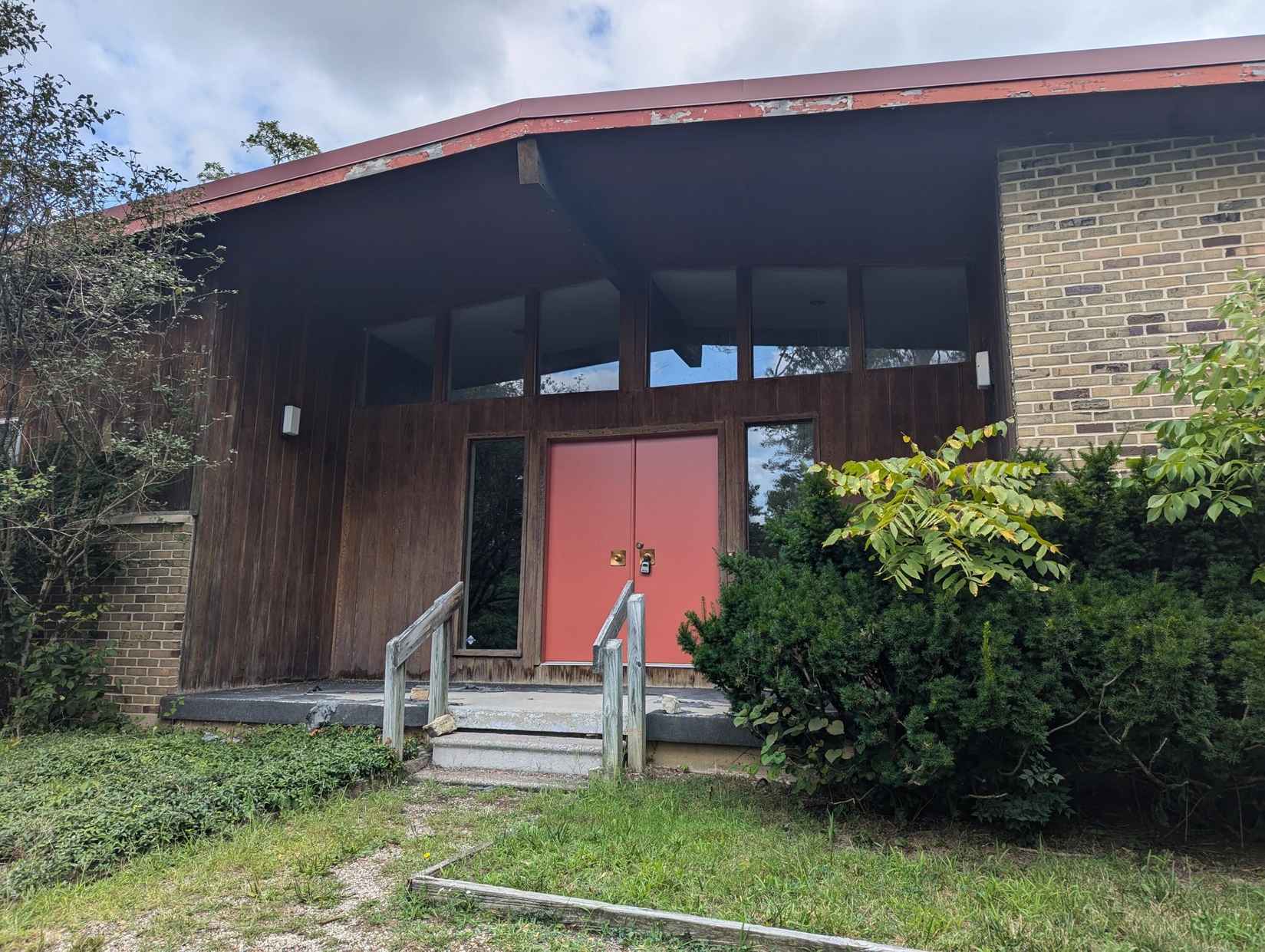 2708 Woodthrush Rd  