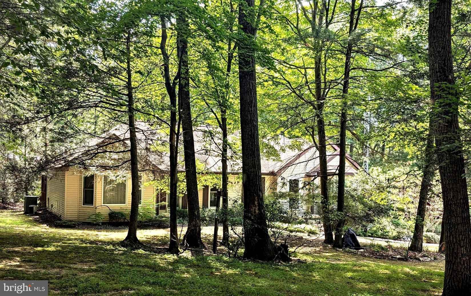 85 W Mountain Top Dr  