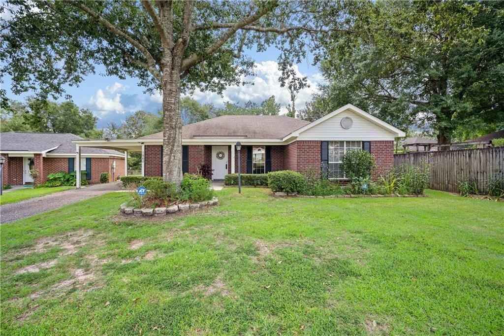1860 Woodcrest Ct  