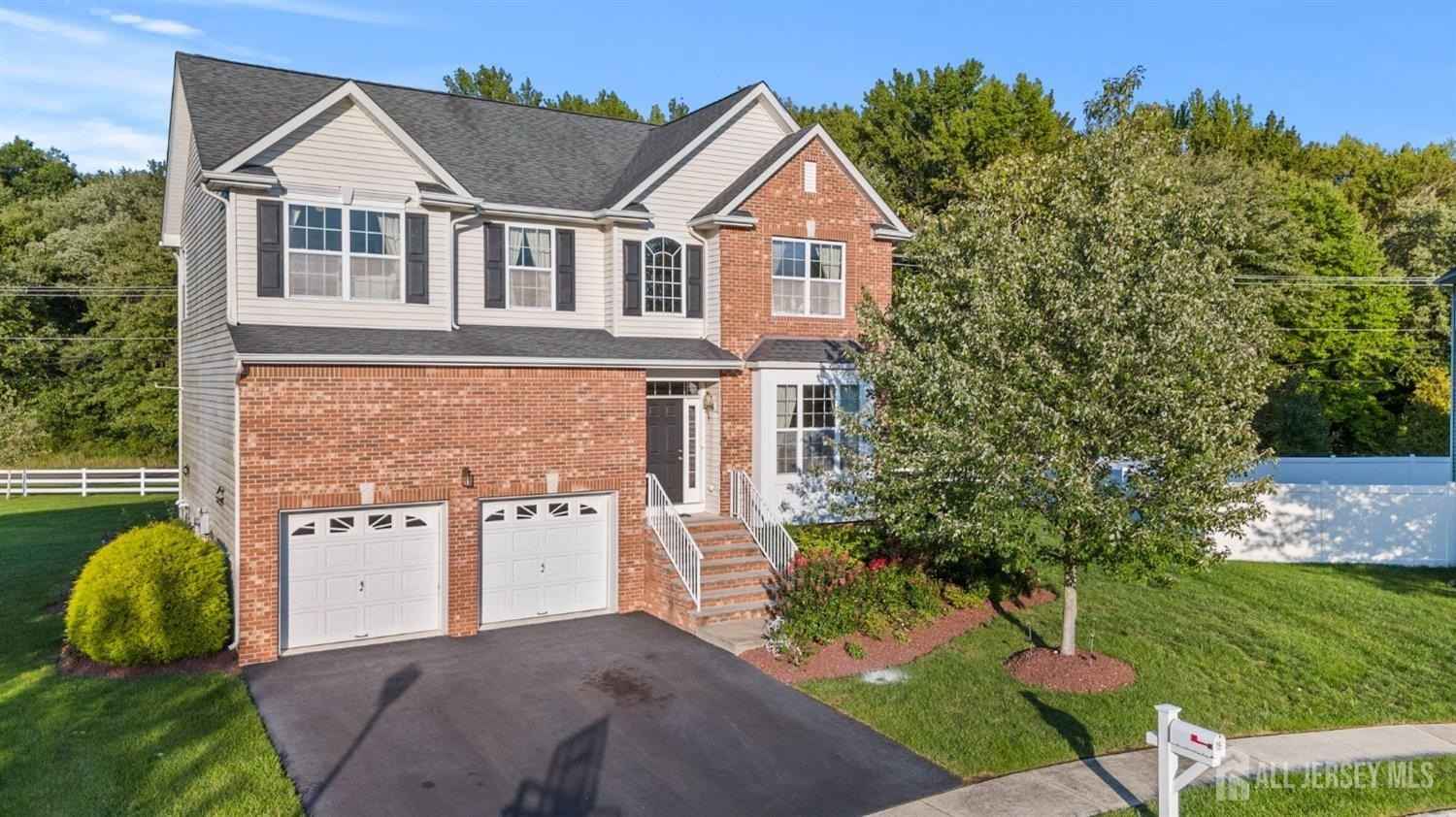 15 Lily Ct  