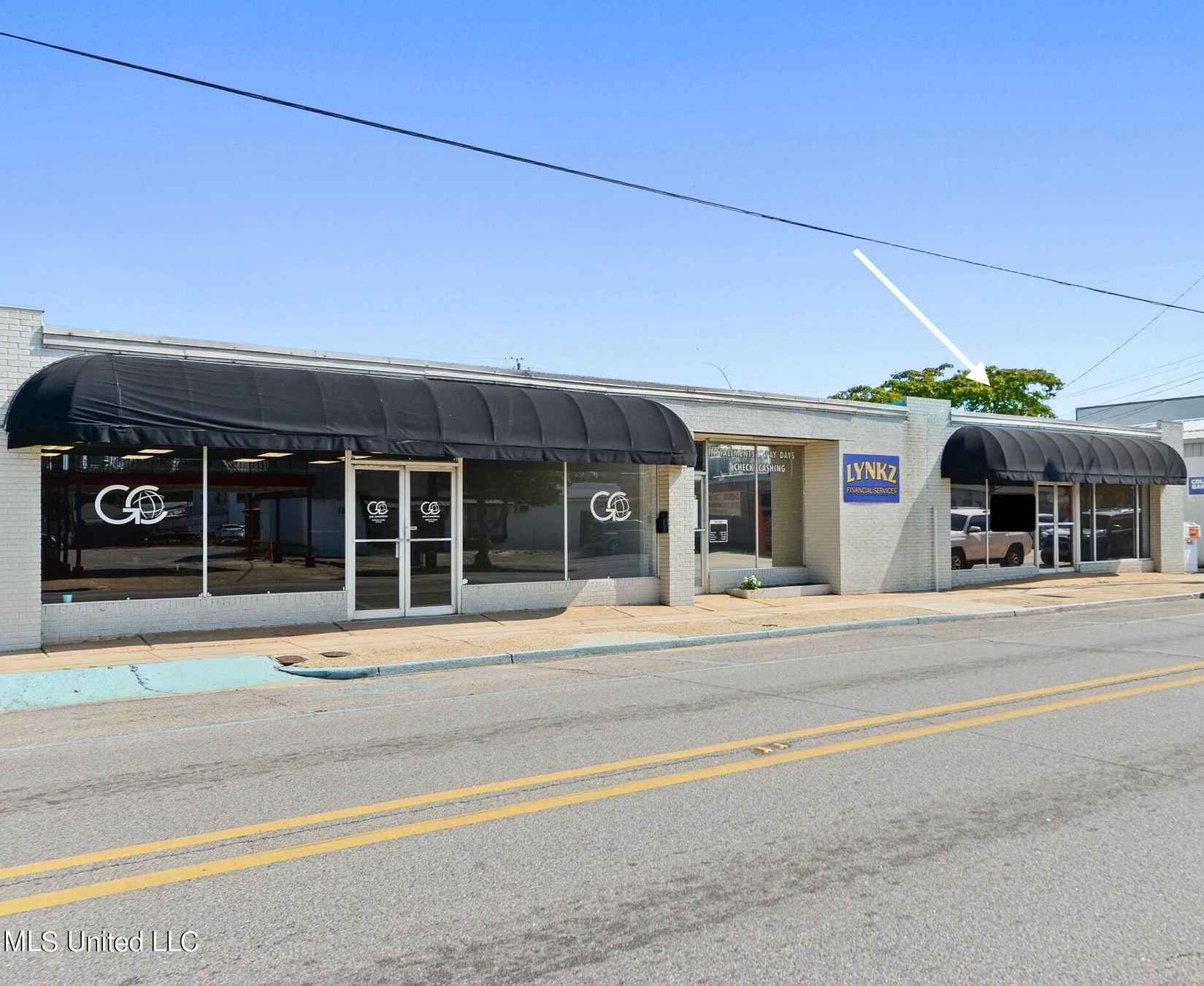 5140 Main St  