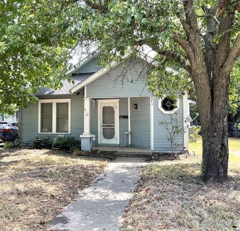 918 N Rockwall Ave  