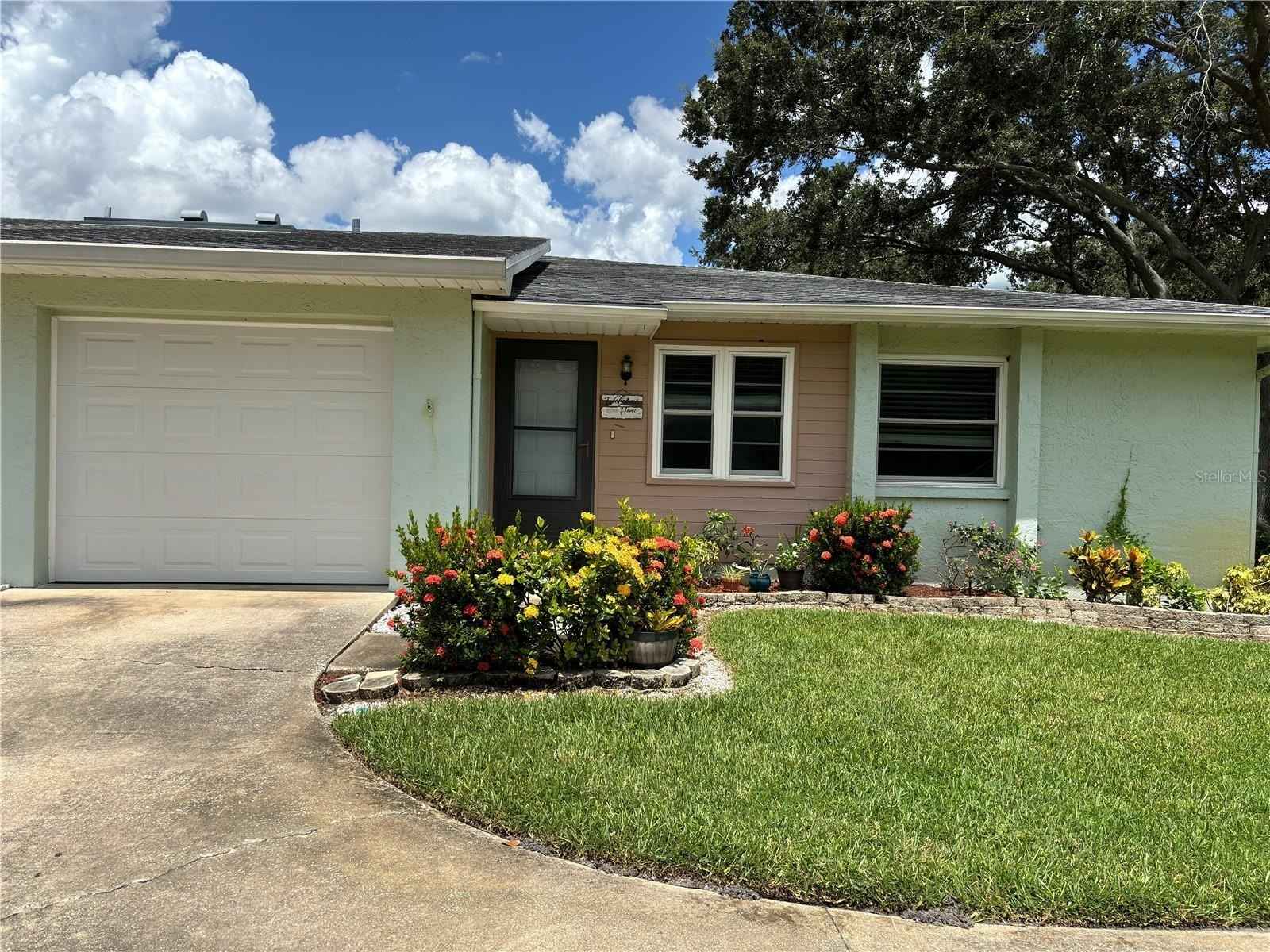 1139 ORANGE TREE Cir E  