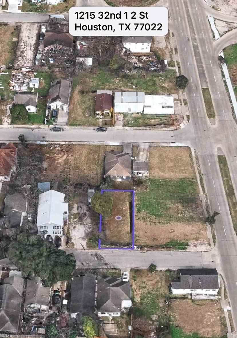 1215 E 32nd 1/2 St  
