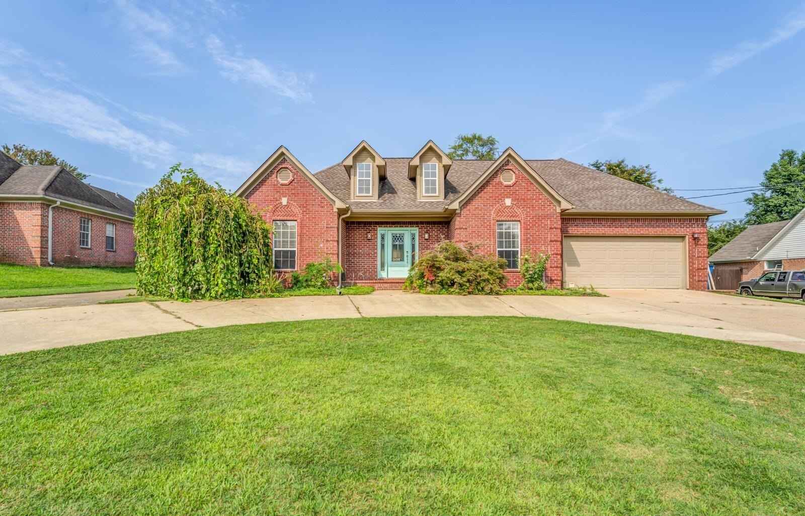 805 Betty Boyd Ln  