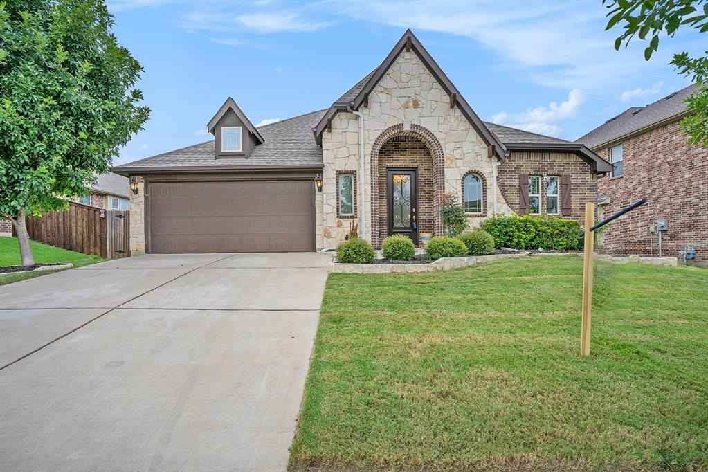 1002 Foxtail Dr  