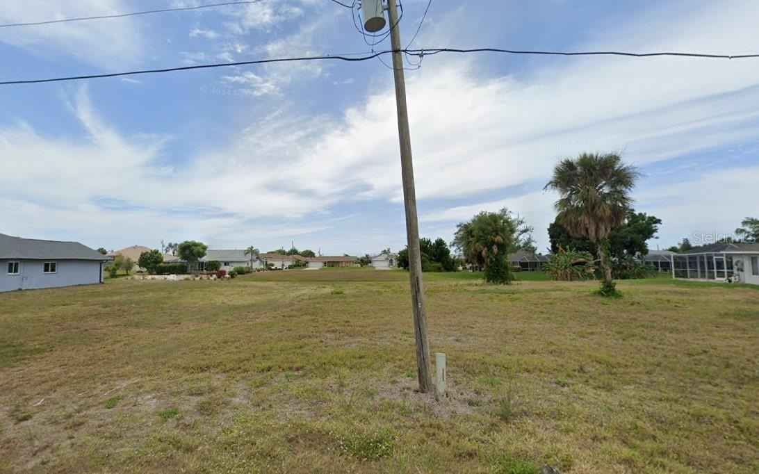 17 FAIRWAY Rd  