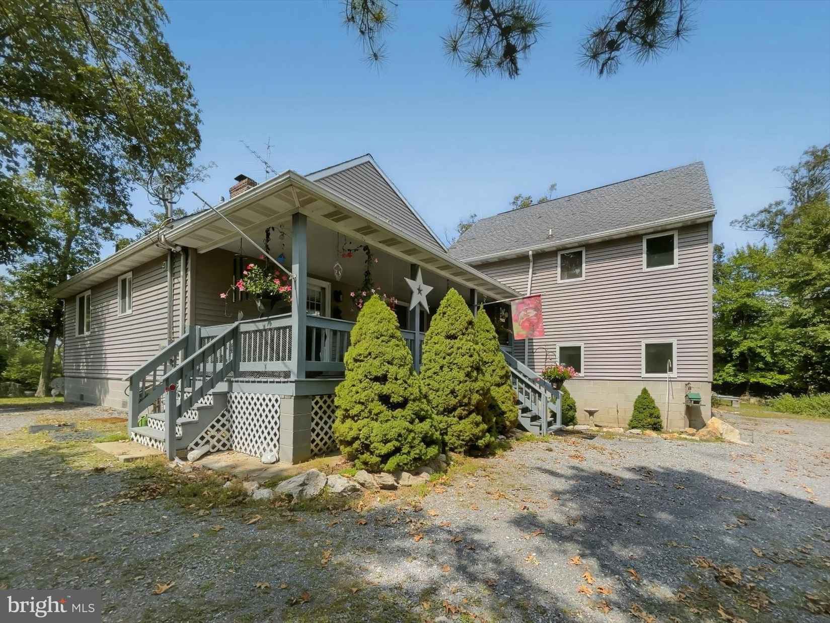 825 High Mtn Rd  