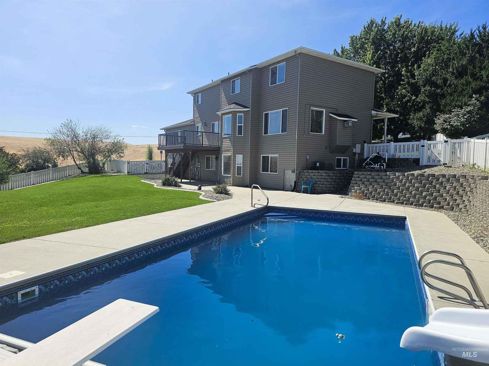 2997 Dove Dr  