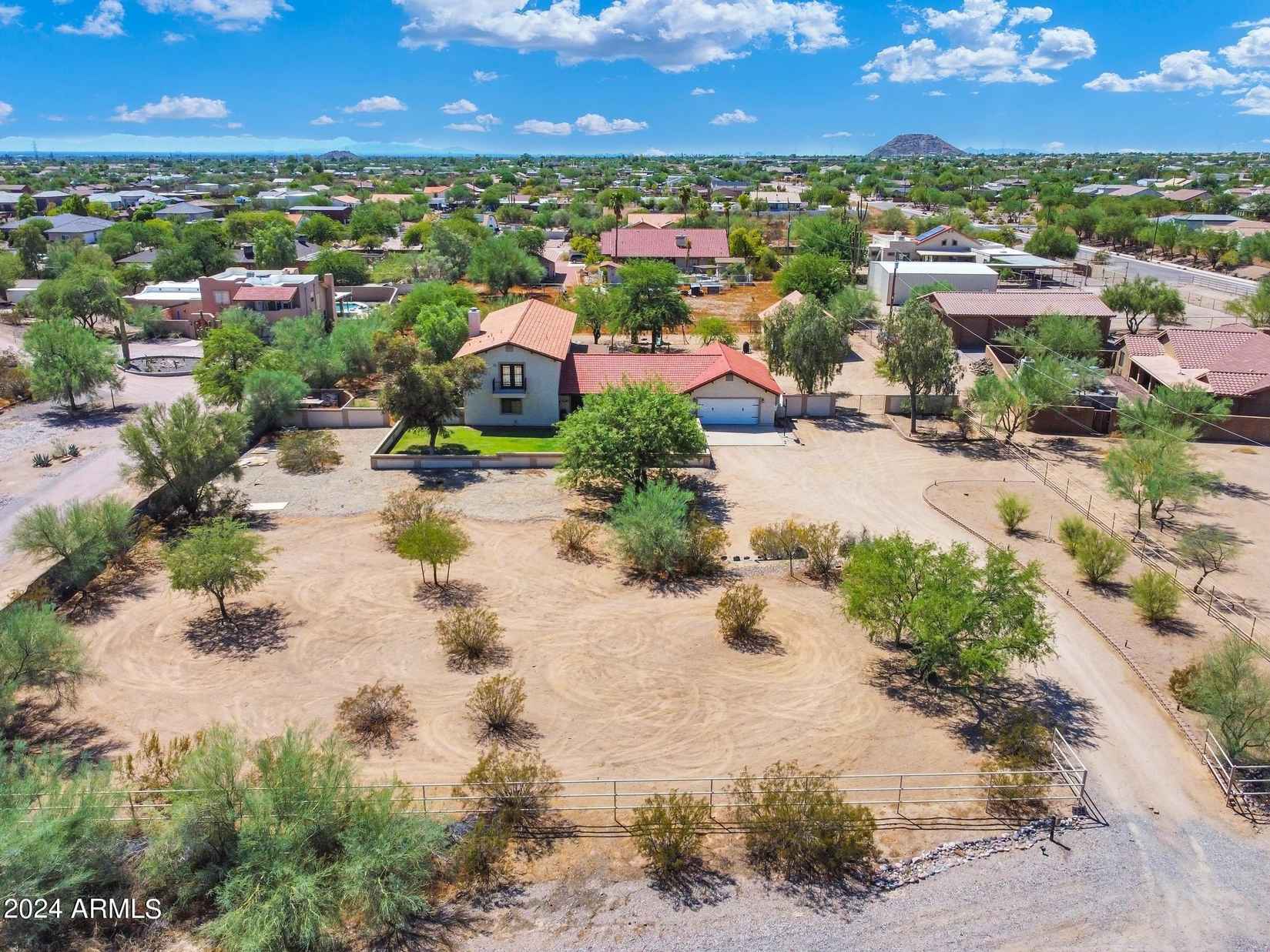 736 N SIGNAL BUTTE Rd  