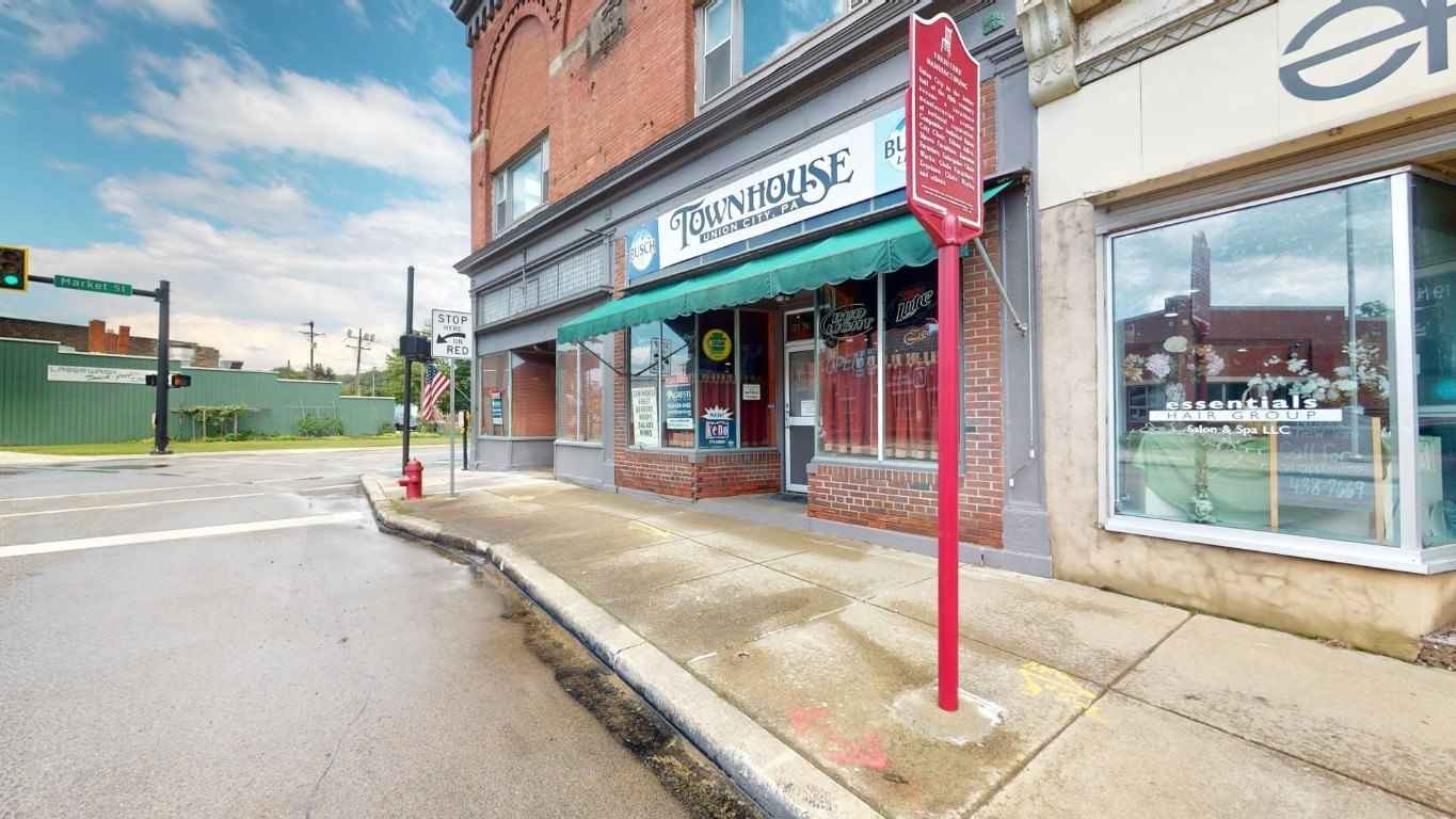 23 N MAIN St  