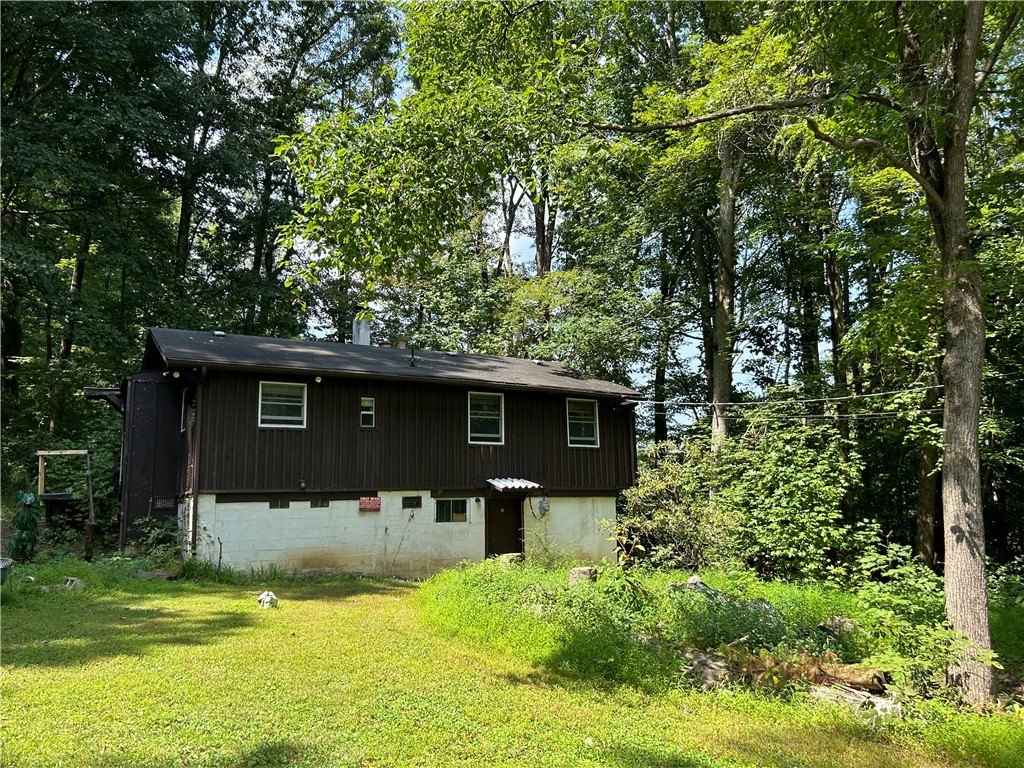 13 Faust Ln  
