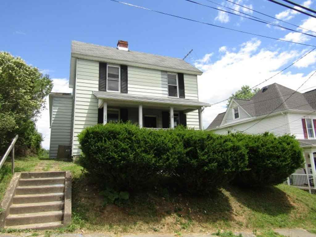 226 Wayne St  