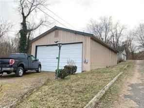 1 Strawberry St  