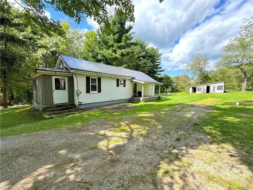 728 Bear Rocks Rd  