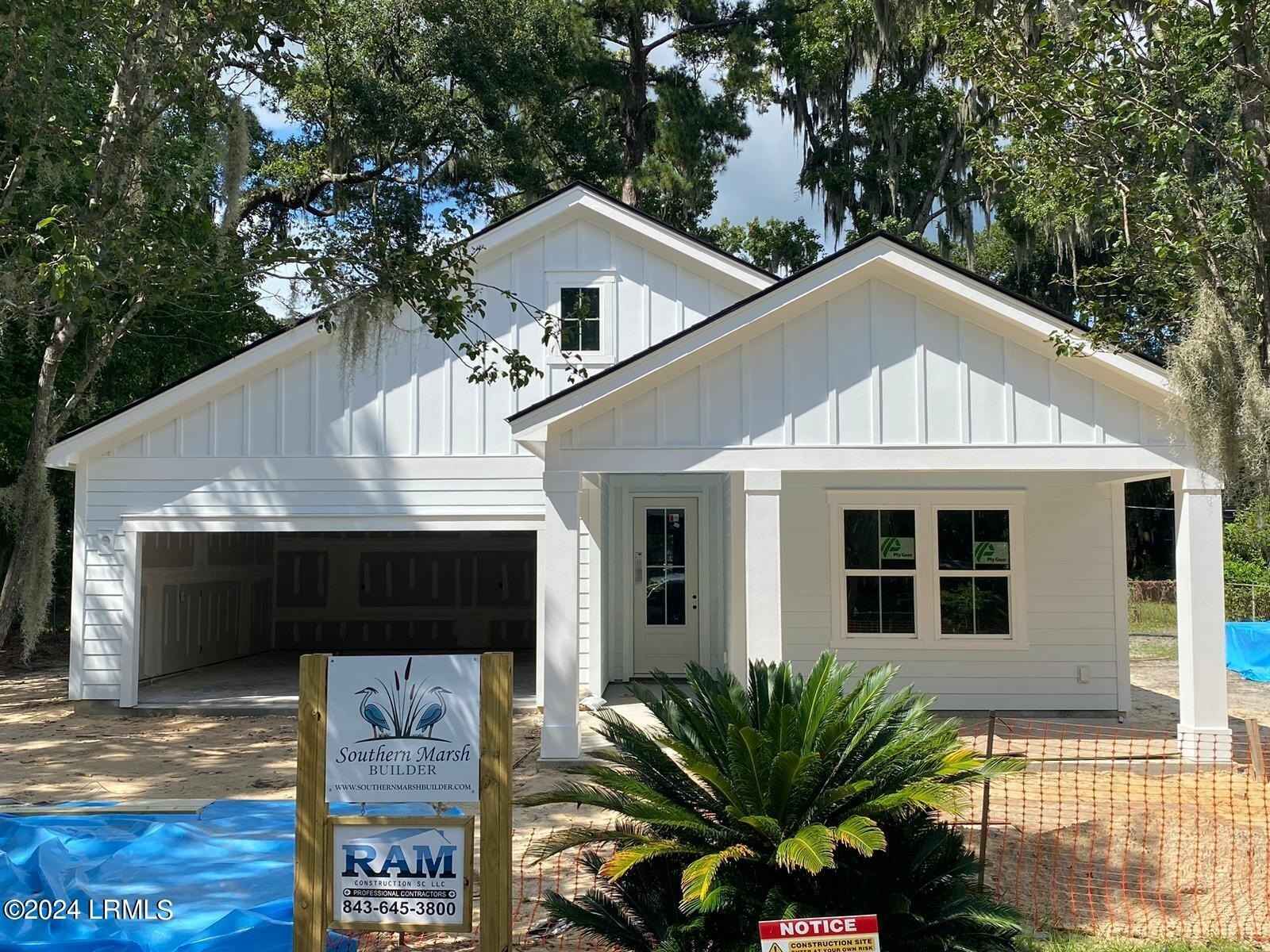 121 Bonaire Cir S  