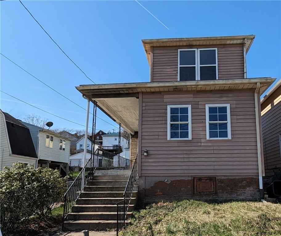 931 Crst Ave  