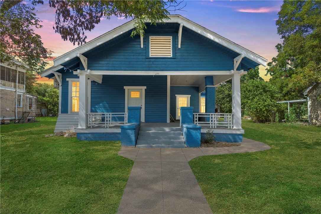 107 Ridgewood Cir  