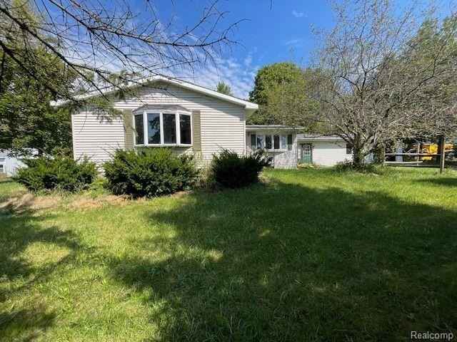 2330 W Sanilac Rd  