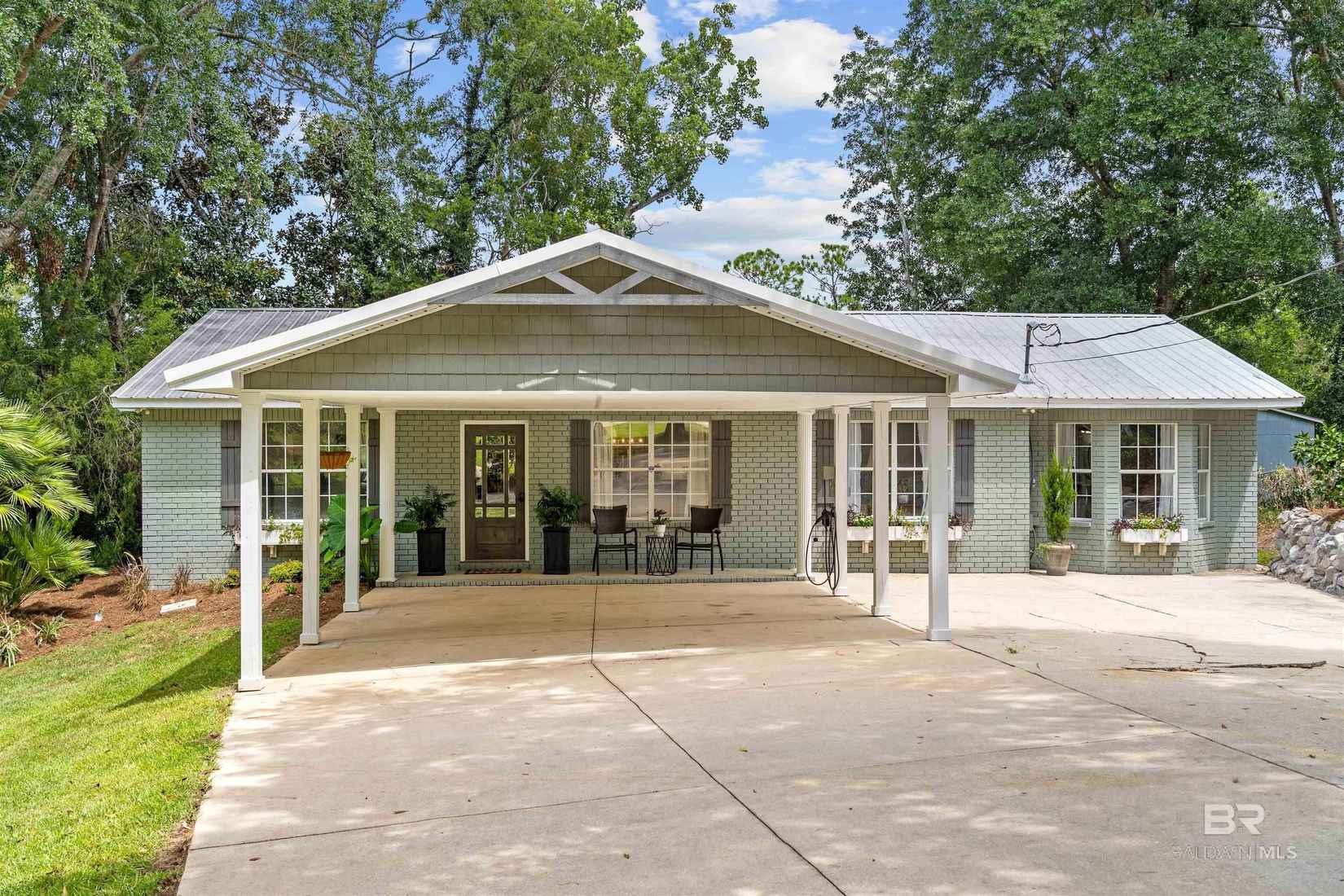 32582 Cedar Rdg Ln  