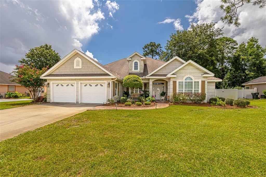 173 Huntington Cir  