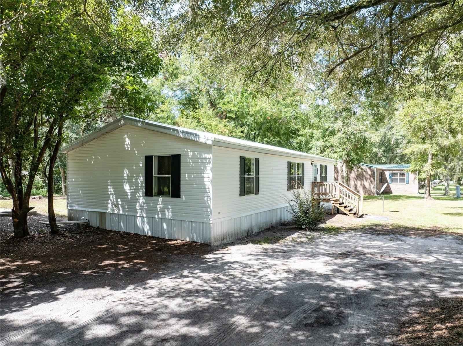 4614 SW 84TH Trl  