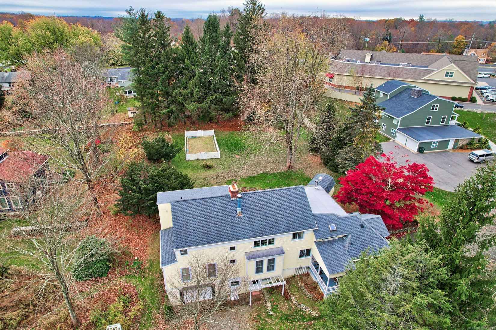 6 Merriman Ln  