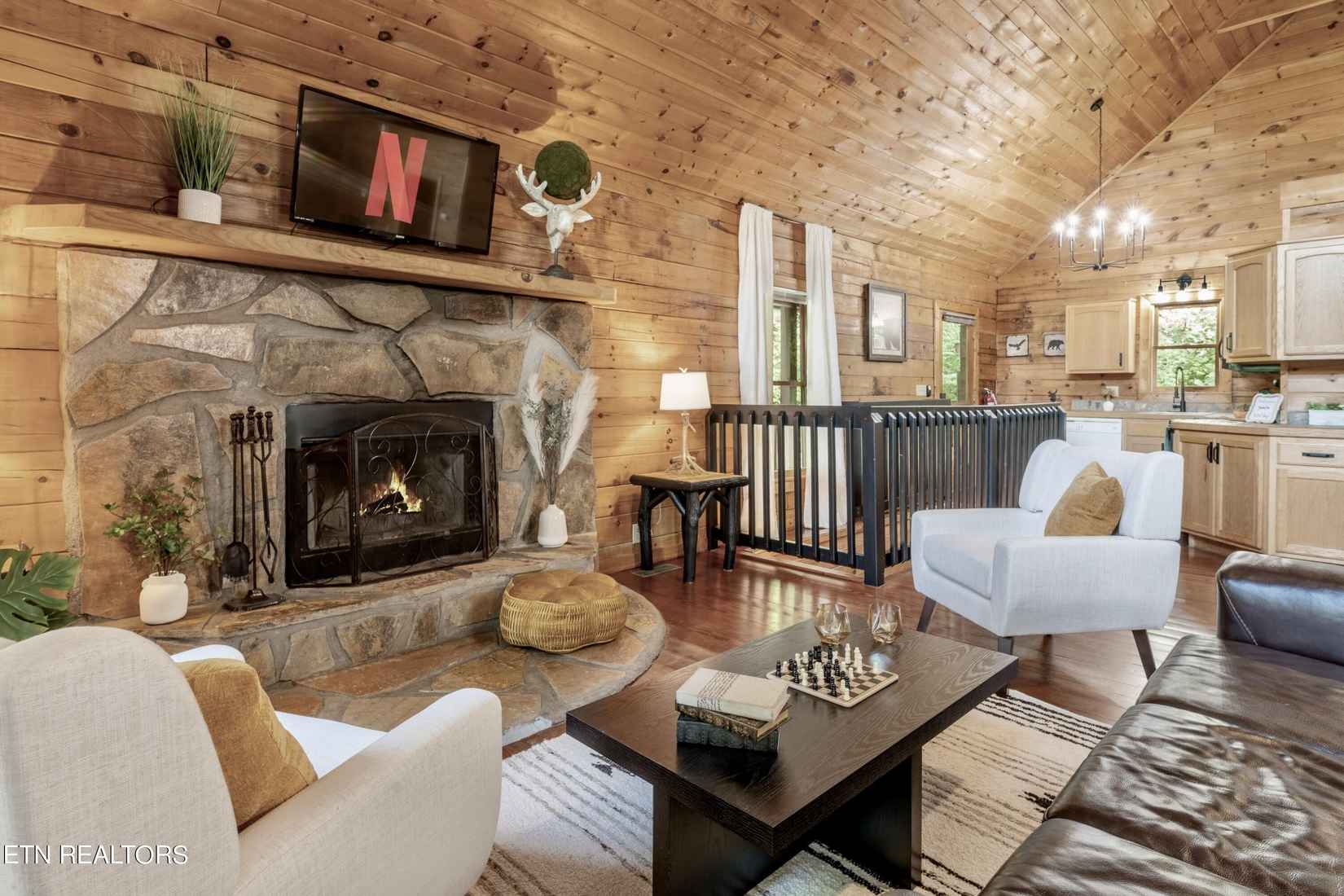 3186 Emerald Springs Loop  